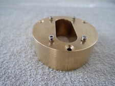 Socle de montage en laiton