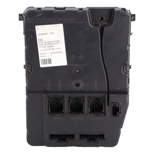 Boitier uch 8200780028 renault - boitier,