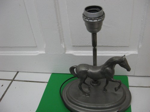 Lampe cheval etain - lampe, etain.