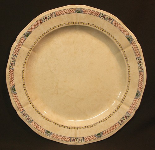 Aa2 joli plat rond - rond, ancien