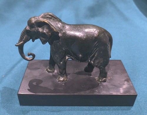 Antique bronze elephant - bronze,