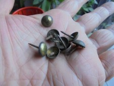 8 Anciens Clous Ronds