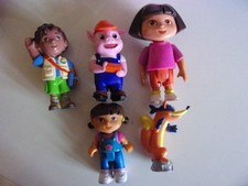 lot de figurines Dora /diego