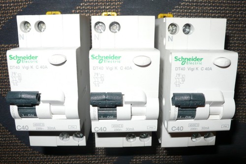 Disjoncteur differentiel 40a - disjoncteur,