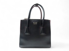 SAC A MAIN PRADA TWIN POCKET 1BA025 EN CUIR GLACE ET DAIM NOIR HAND BAG 2200€