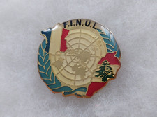 Un insigne militaire Opex  " LIBAN / F.I.N.U.L ".
