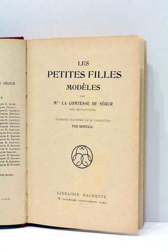 Les petites filles modèles