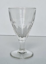 Ancien verre à pied en verre