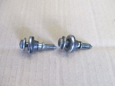 Vis + joints de cache