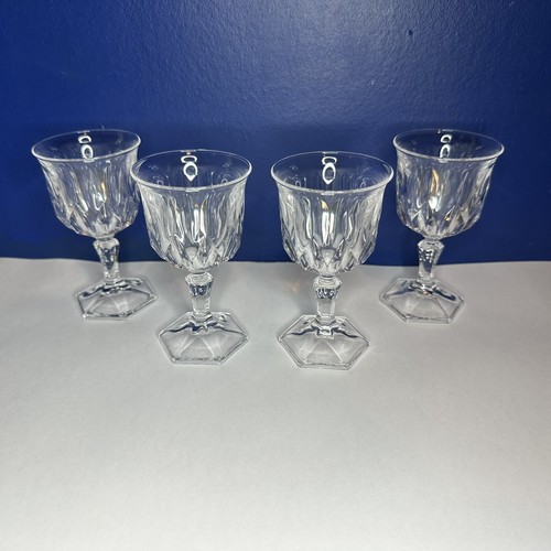 Petits verres liqueur - À, en