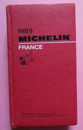 Guide michelin rouge - §,