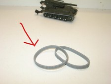 DINKY TOYS  2 chenilles GRISES  caoutchouc (char AMX canon automoteur) militaire