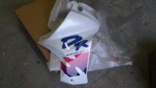 CARENAGE DROIT BLANC SUZUKI DR