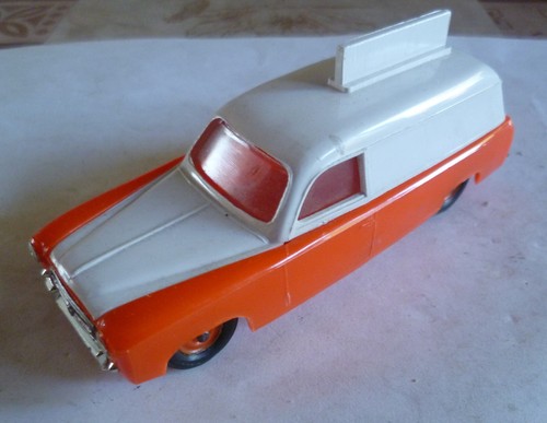 Chocolat pupier peugeot 403 - chocolat,