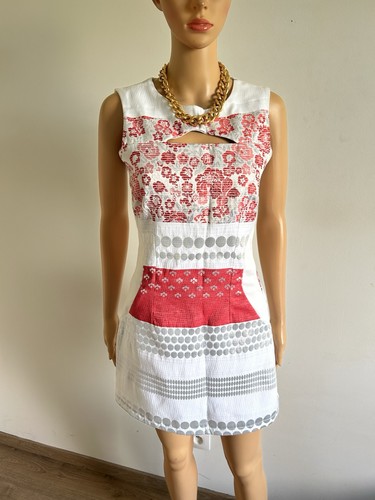 Robe blanche rouge - , et