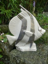 Statue faience Craquelée Poisson ange bandes faience argenté signée à identifier