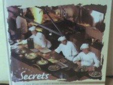 Restaurant Secrets of San Diego and Other Great Places [Hardcover] Amiko Gubbin