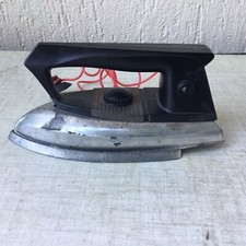 Petit fer à repasser , jouet