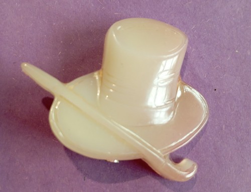 Broche chapeau haut - broche,