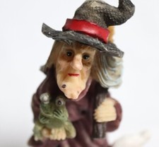 Figurine de sorcière rare
