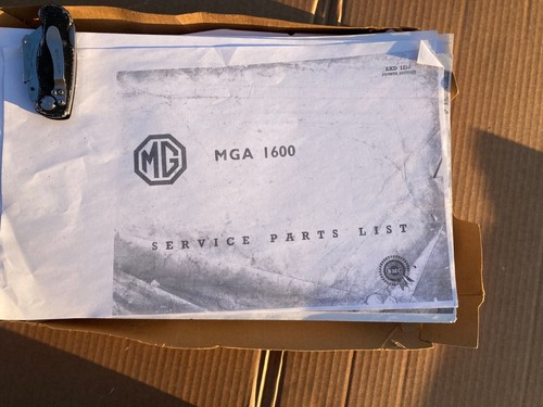 Mga 1600 copie livre - 1600,