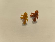 2 Figurines Monochrome Daffy