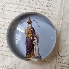 Presse Papier Ancien Sainte Anne D'Auray Fin XIXè Fixé Sous Verre