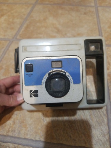 Kodak instant camera - instant, the