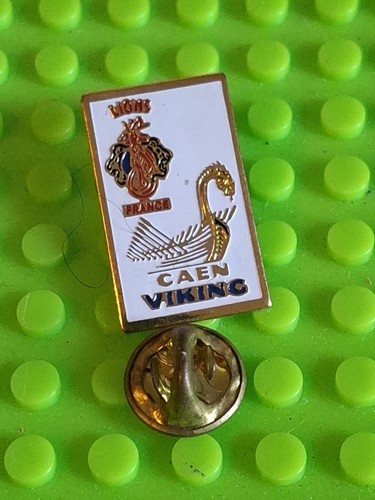 Pin pins lions - pin’s, ancien