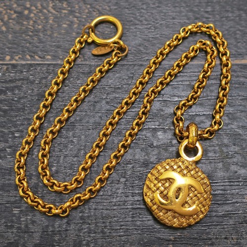 Collier pendentif chanel - collier,