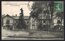 CPA La Ferté-Vidame, Anciennes Écuries de Louis-Philippe 1923 