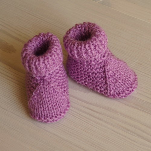 Neuf chaussons naissance - :,