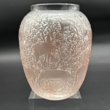 un vase Biches de R.Lalique