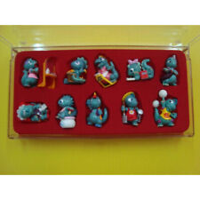 Die dapsy dino family 1997 -  boite plastique vendu sans la série de kinder
