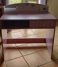 bureau enfant thème fées couleur rose très bon état non démonté