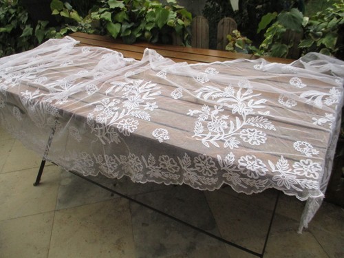 Bas aube broderie sur - broderie,