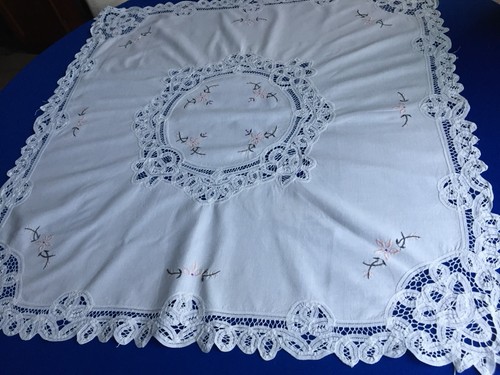 Ancienne jolie nappe - , à