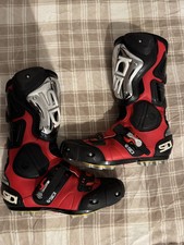 Bottes Sidi 41 Neuves attention je ne sais pas si c'est moto ou vélo voir photos
