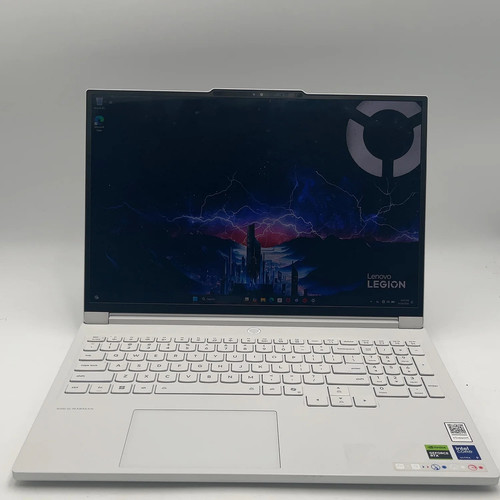 Lenovo legion 16iax10 - 5,