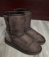 UGG Classic Short II Chocolate