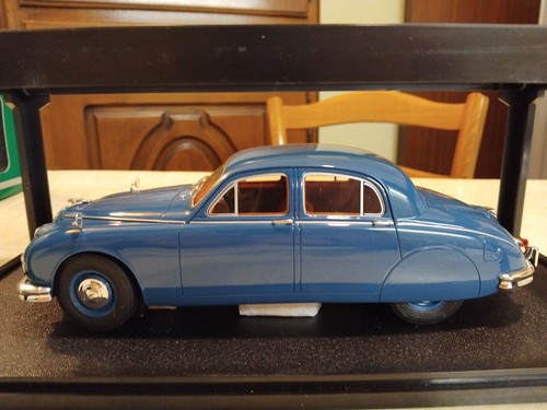 Cult scale models jaguar - models,
