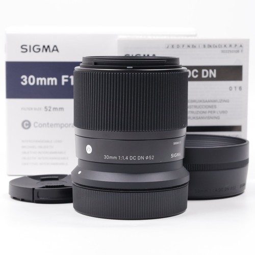Sigma contemporary 30mm 4 - contemporary, f1.4