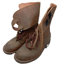 09/2025 (CBR237) BELLE PAIRE DE CHASSURES MILITAIRES TYPE RANGERS ARMEE