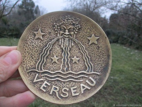 Cendrier bronze ancien verseau