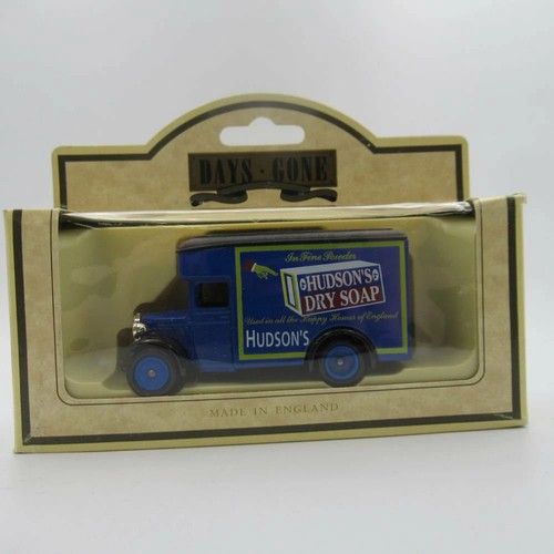 Voiture miniature ancienne - voiture,