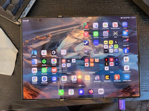 Huawei mate tri fold screen - mate, tri-fold