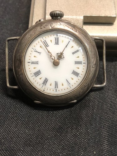 Montre poilus argent - montre,