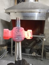 Outil de forgeage à oeil de