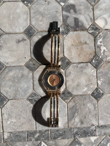 Swatch montre bracelet femme