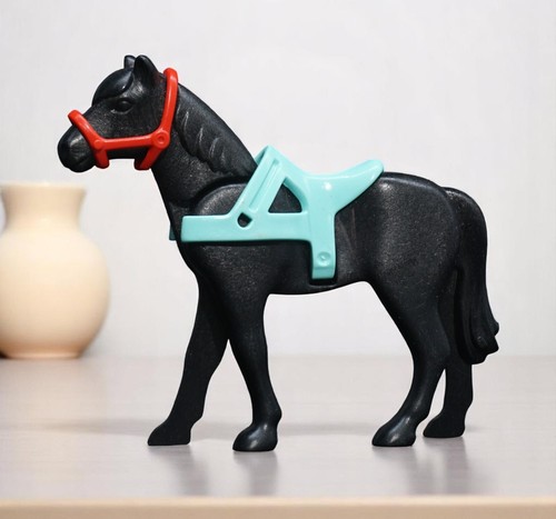 Playmobil cheval avec selle - , et
